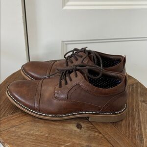 EUC Steve Madden Brown Boys Oxford Dress Shoes
